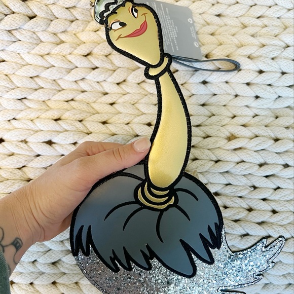 🔥SOLD🔥Disney beauty and the beast wristlet - Picture 7 of 7